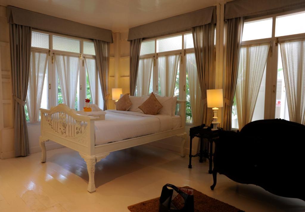 The Hen Hua Hin Hotel Room photo